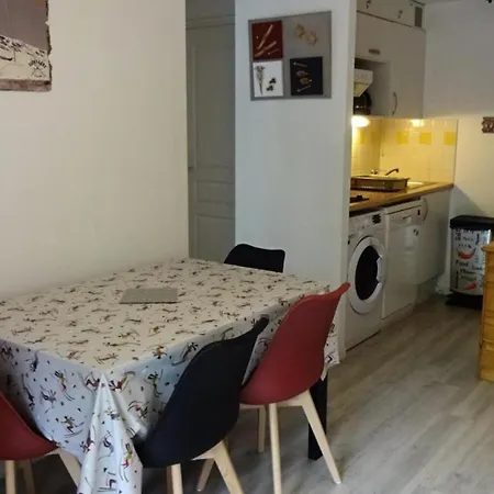 Résidence Soleil D'aure - 4 Personnes à Deux Pas Du Centre Mae-3564 Apartamento